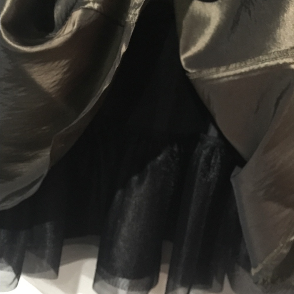 Bisou Bisou 🌷Olive green satin flare skirt Sz 4 - Picture 5 of 8